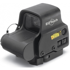 Совместимый с магнифером голографический прицел EOTech EXPS3 имеет кнопки управления яркостью на левой стороне корпуса